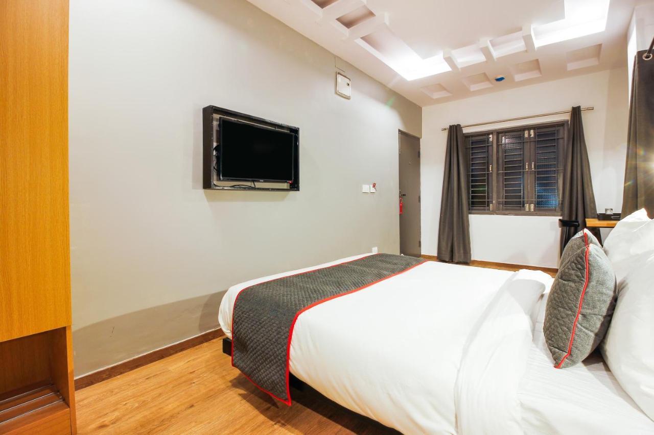 Hotel Super Townhouse Rcc Sunrise Hajdarabad Zewnętrze zdjęcie