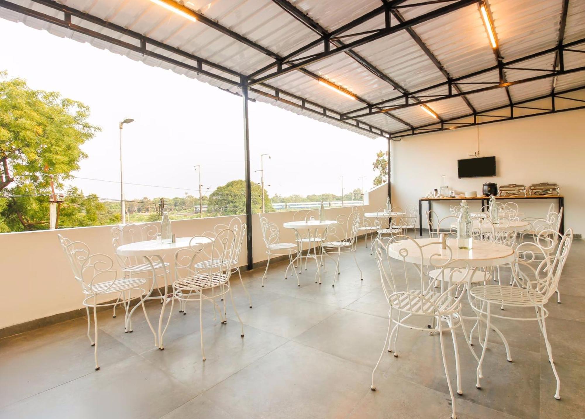 Hotel Super Townhouse Rcc Sunrise Hajdarabad Zewnętrze zdjęcie