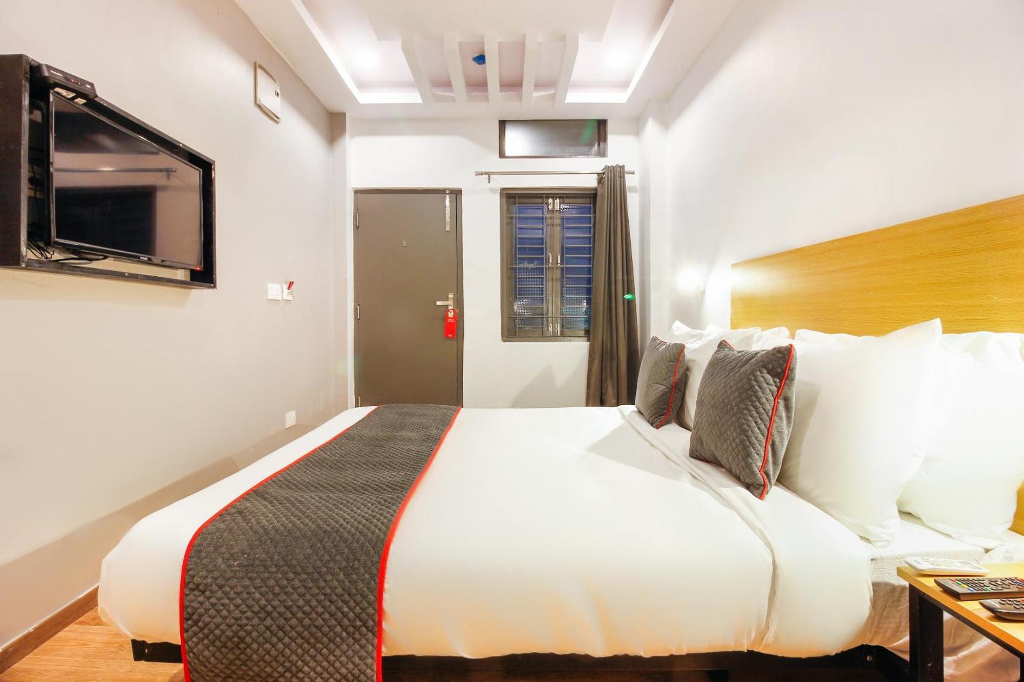 Hotel Super Townhouse Rcc Sunrise Hajdarabad Zewnętrze zdjęcie